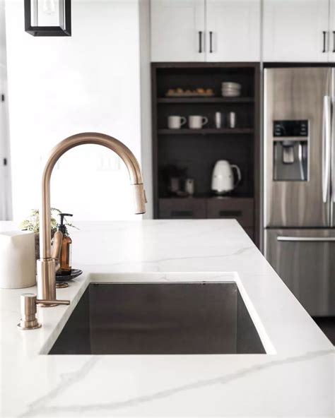 Mixing Brass Hardware with Stainless Steel Appliances (30 